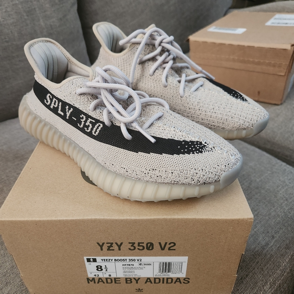 Yeezy Boost 350 V2 sz 8.5 NWT